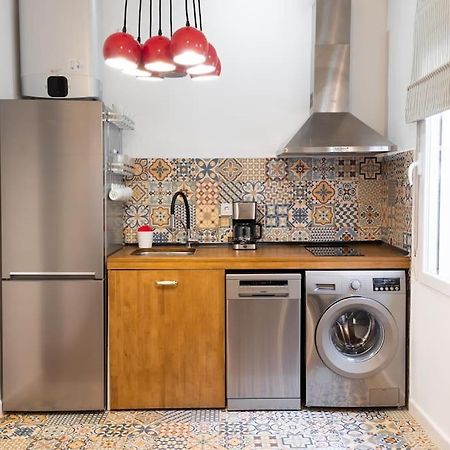 Encantador Apartamento Reformado En Tetuan By Bebalmy Madrid Esterno foto
