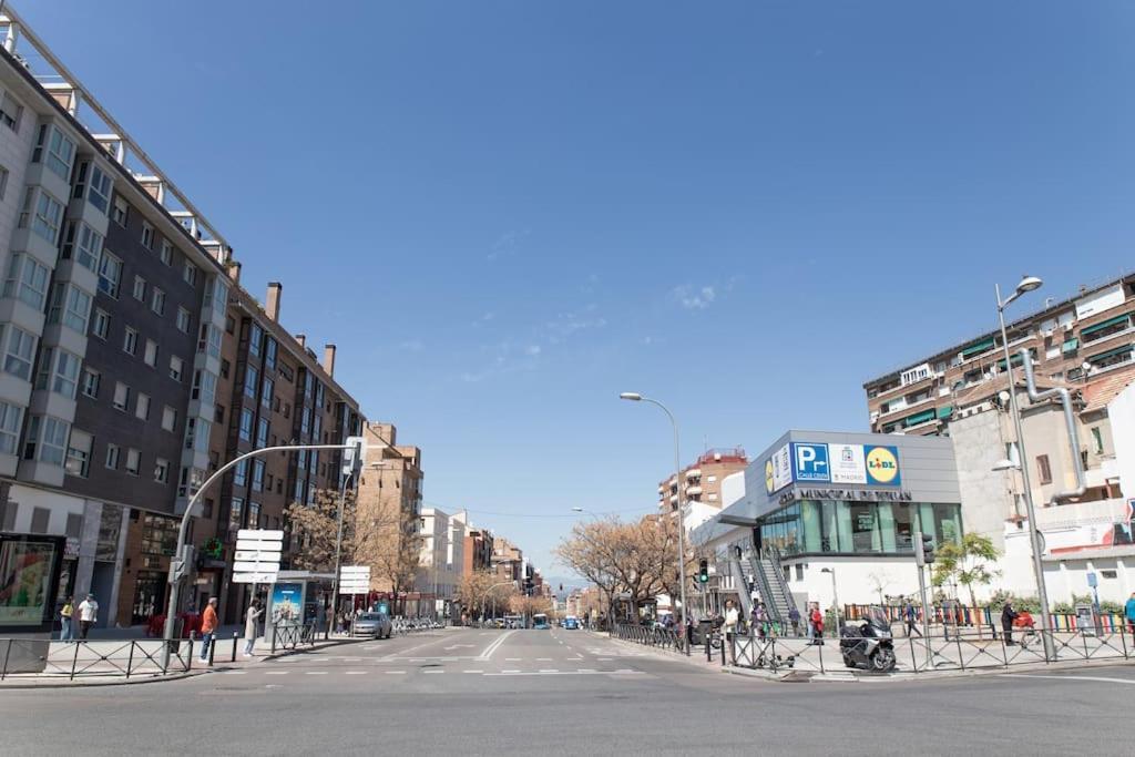 Encantador Apartamento Reformado En Tetuan By Bebalmy Madrid Esterno foto