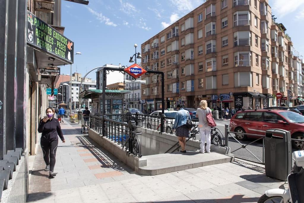 Encantador Apartamento Reformado En Tetuan By Bebalmy Madrid Esterno foto