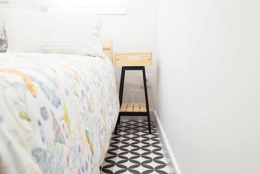 Encantador Apartamento Reformado En Tetuan By Bebalmy Madrid Esterno foto