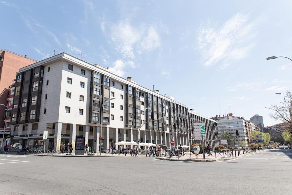 Encantador Apartamento Reformado En Tetuan By Bebalmy Madrid Esterno foto