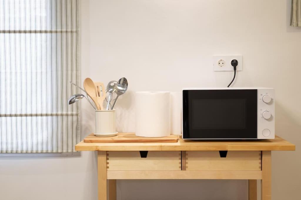 Encantador Apartamento Reformado En Tetuan By Bebalmy Madrid Esterno foto